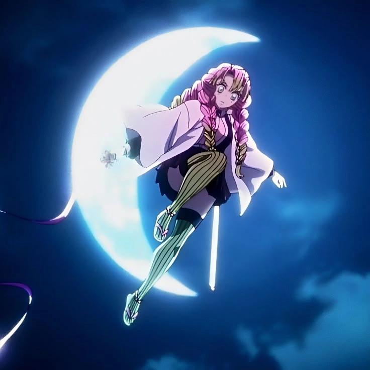 Demon Slayer Mitsuri Kanroji ngọt ngào giữa chiến trường