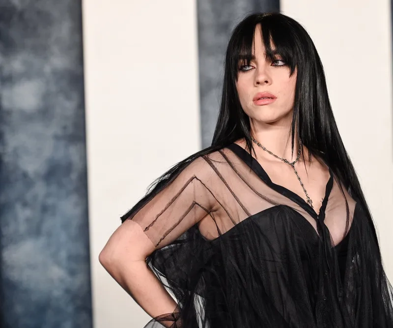 Giai điệu sâu lắng của birds of a feather billie eilish