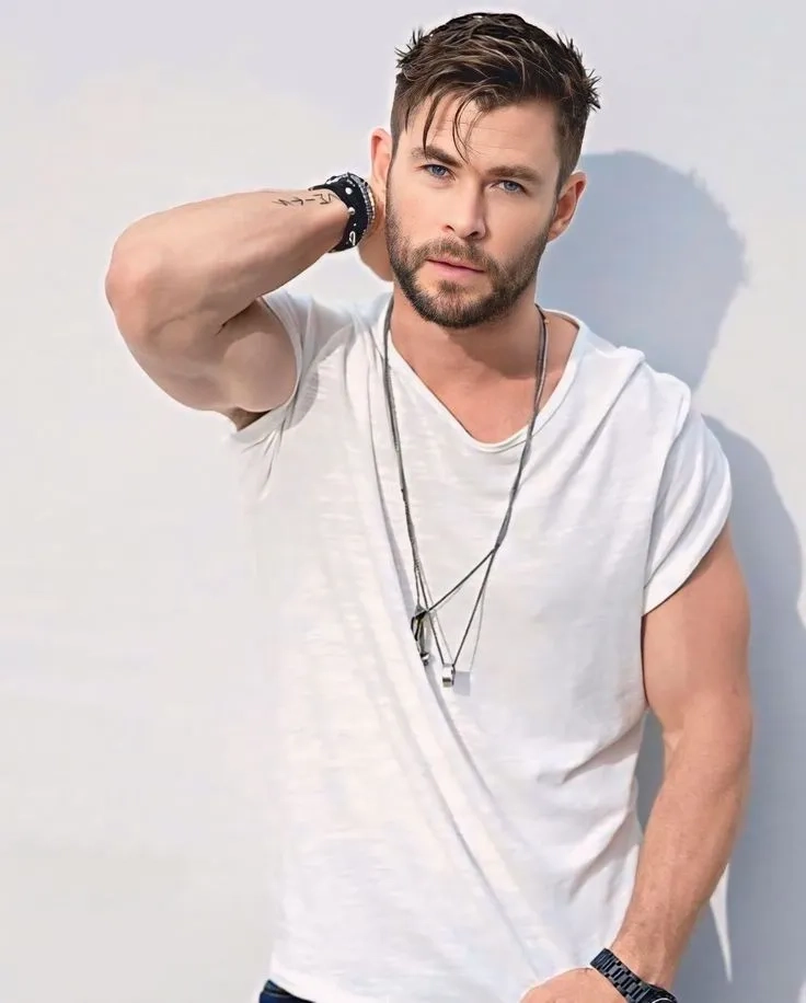 Chris Hemsworth và vợ Elsa Pataky tại sự kiện