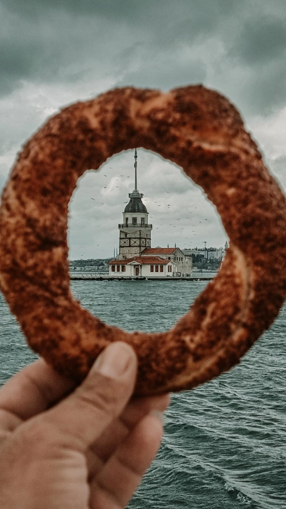 Tạo dáng khi chụp ảnh với phong cảnh