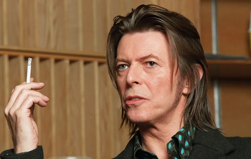 David Bowie trình diễn bản hit David Bowie Let's Dance