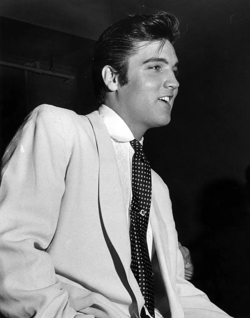 Di sản của Elvis Presley qua những bức ảnh đen trắng