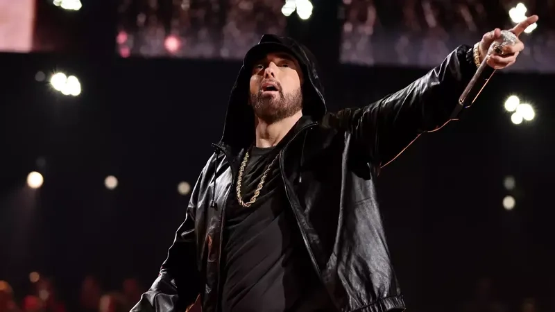 Khoảnh khắc eminem diss trên sân khấu