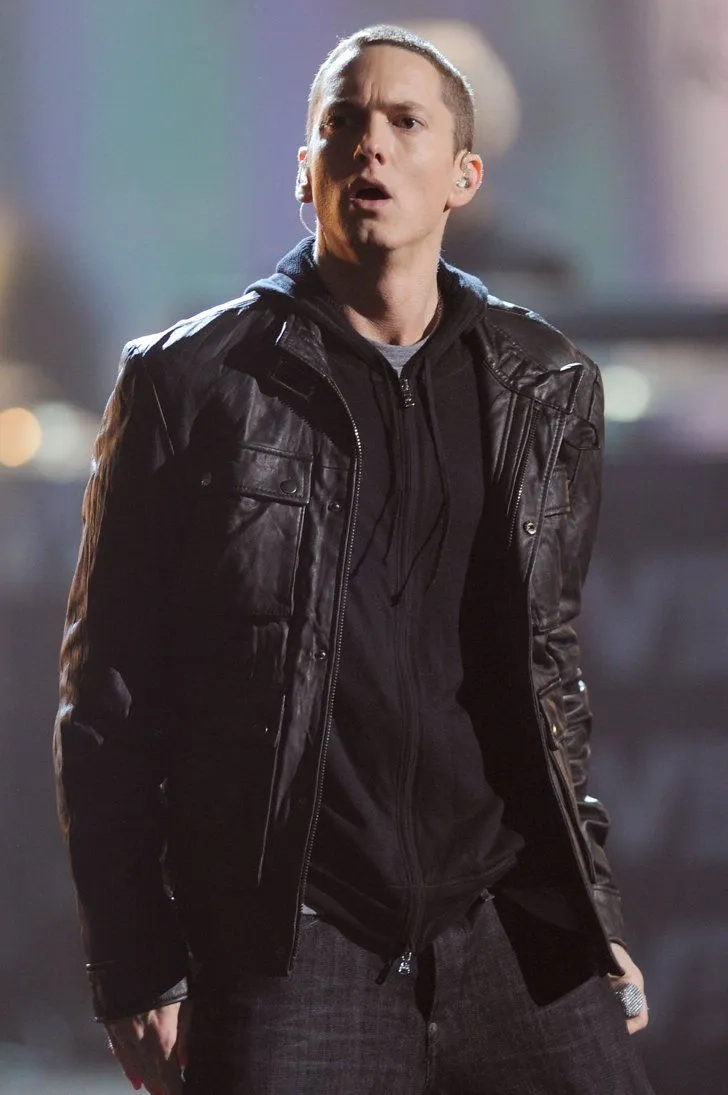 Phong cách thời trang đường phố của Eminem