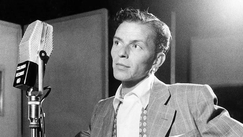 Màn song ca kinh điển frank sinatra something stupid