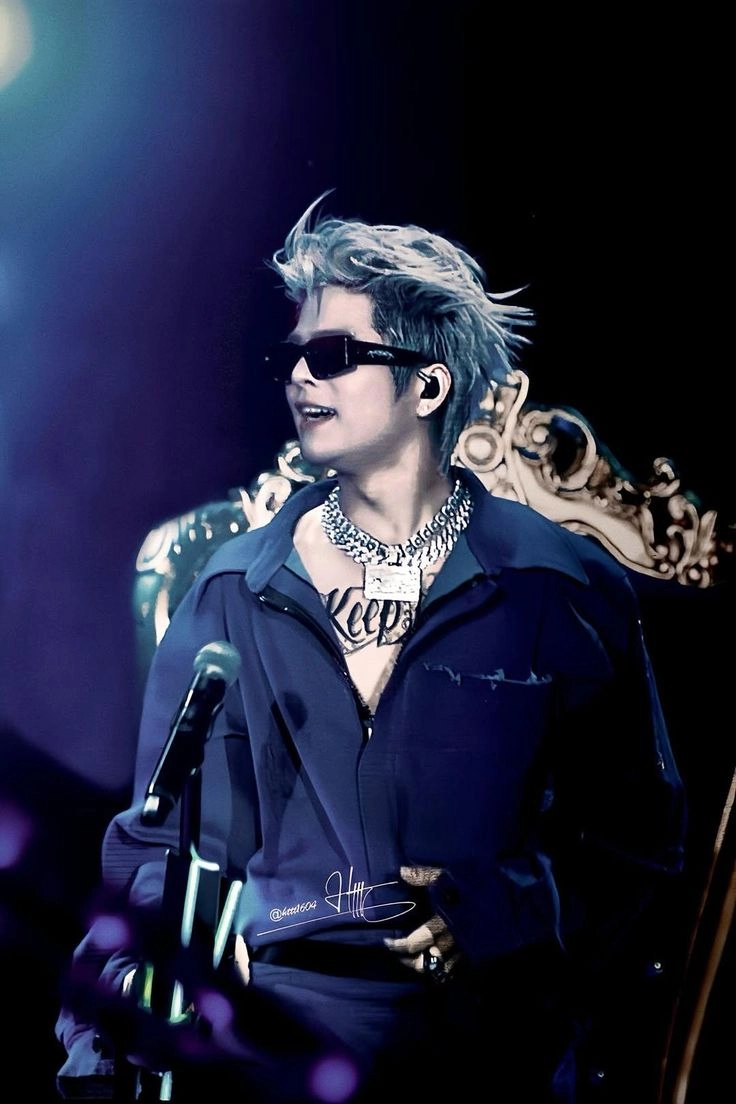 Hình nền điện thoại Rhyder với phong cách trình diễn lôi cuốn