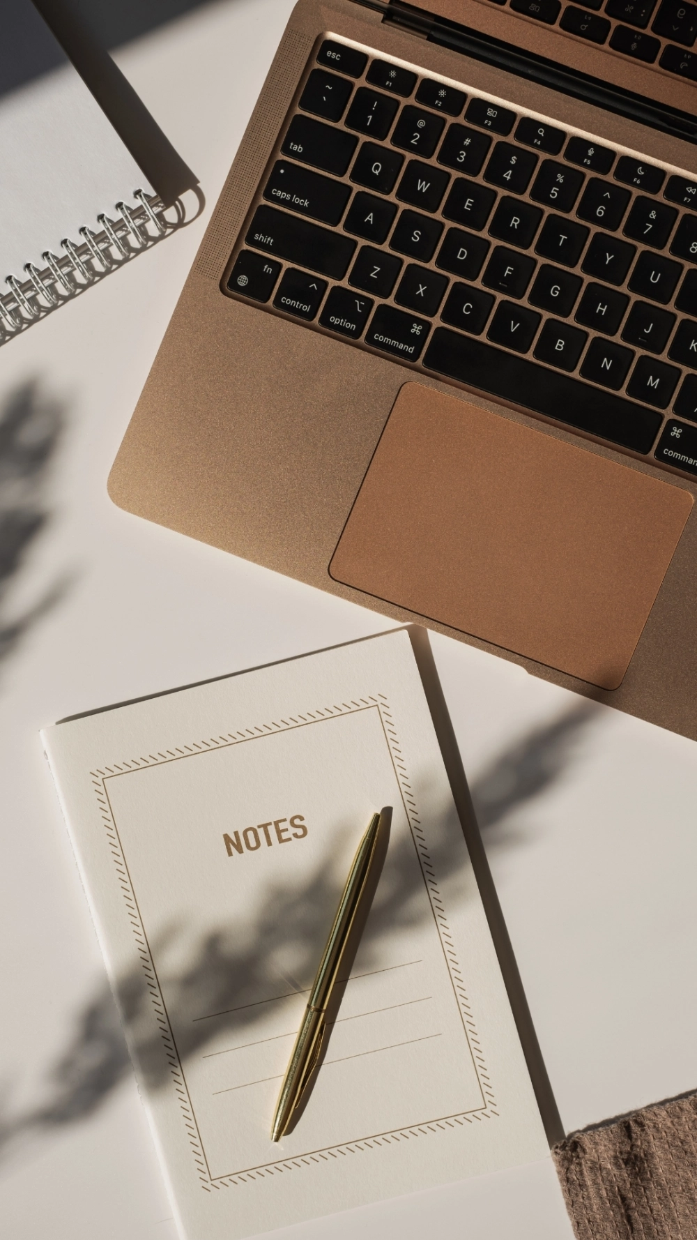 Lựa chọn hình nền tối giản cho điện thoại