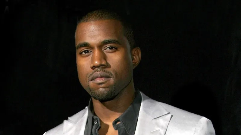 Kanye West và Kim Kardashian thời còn mặn nồng