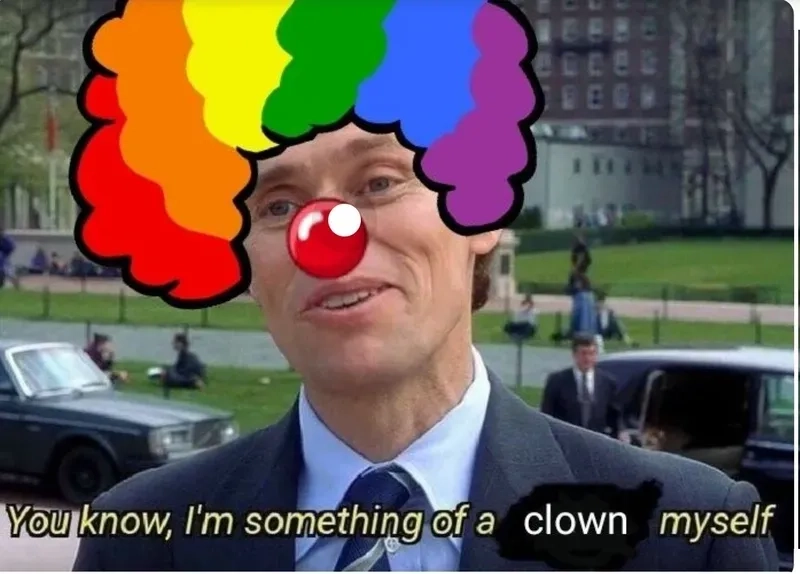 Khoảnh khắc meme chú hề trang điểm