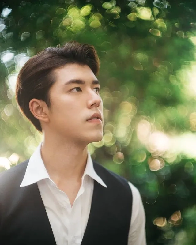 Poster chính thức Nine Naphat phim mới