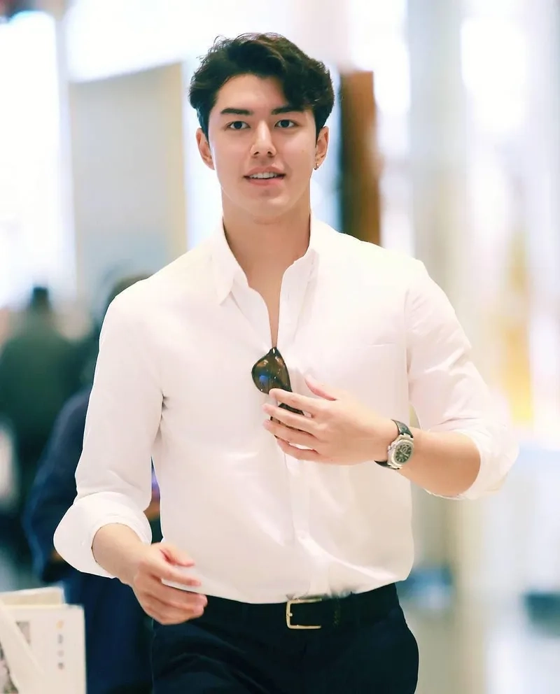 Thông tin chi tiết tiểu sử Nine Naphat