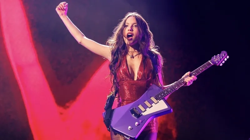 Giai điệu thổn thức của traitor olivia rodrigo