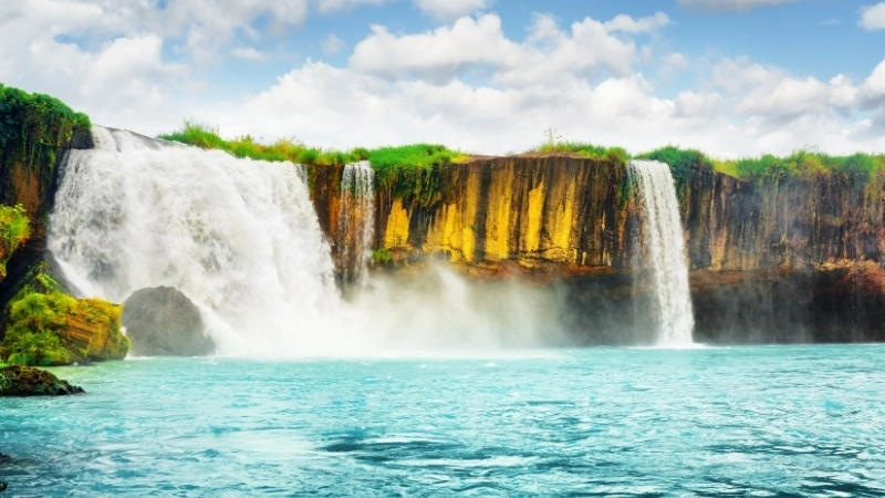 Phong cảnh ở Đắk Lắk với nương rẫy cà phê