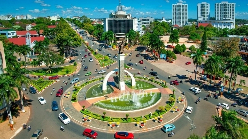 Cảnh đẹp ở Đắk Lắk bên Hồ Lắk thơ mộng