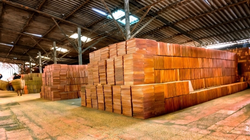 Vẻ đẹp của gốm sứ qua hình ảnh làng gốm Bát Tràng