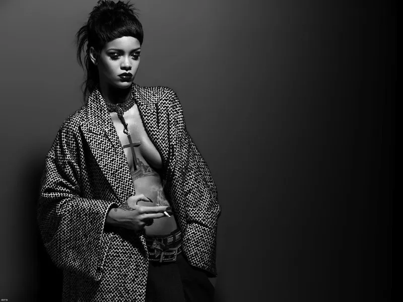 Rihanna và bản hit a rihanna song
