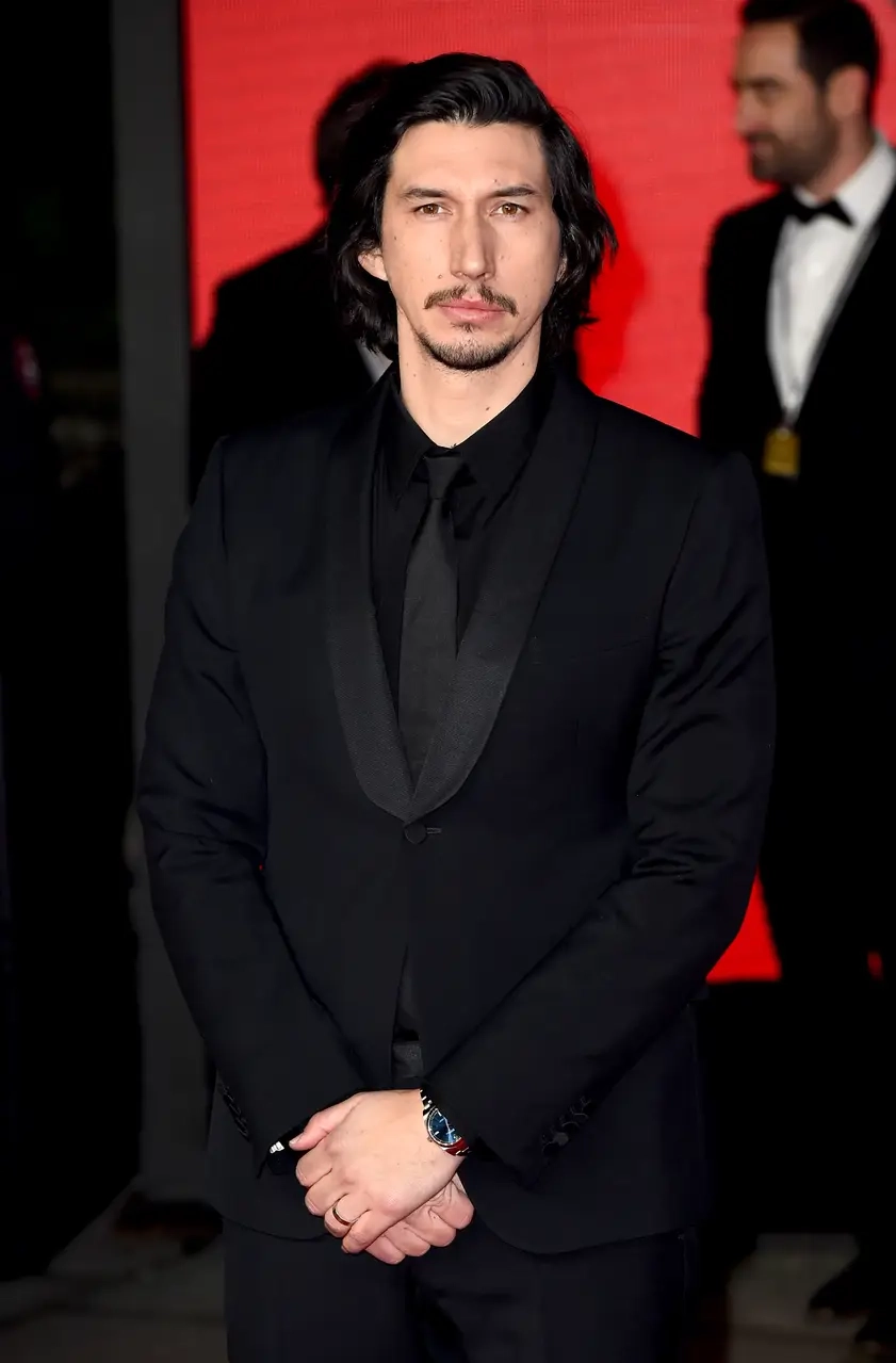 Hình ảnh quảng cáo cho Adam Driver Burberry
