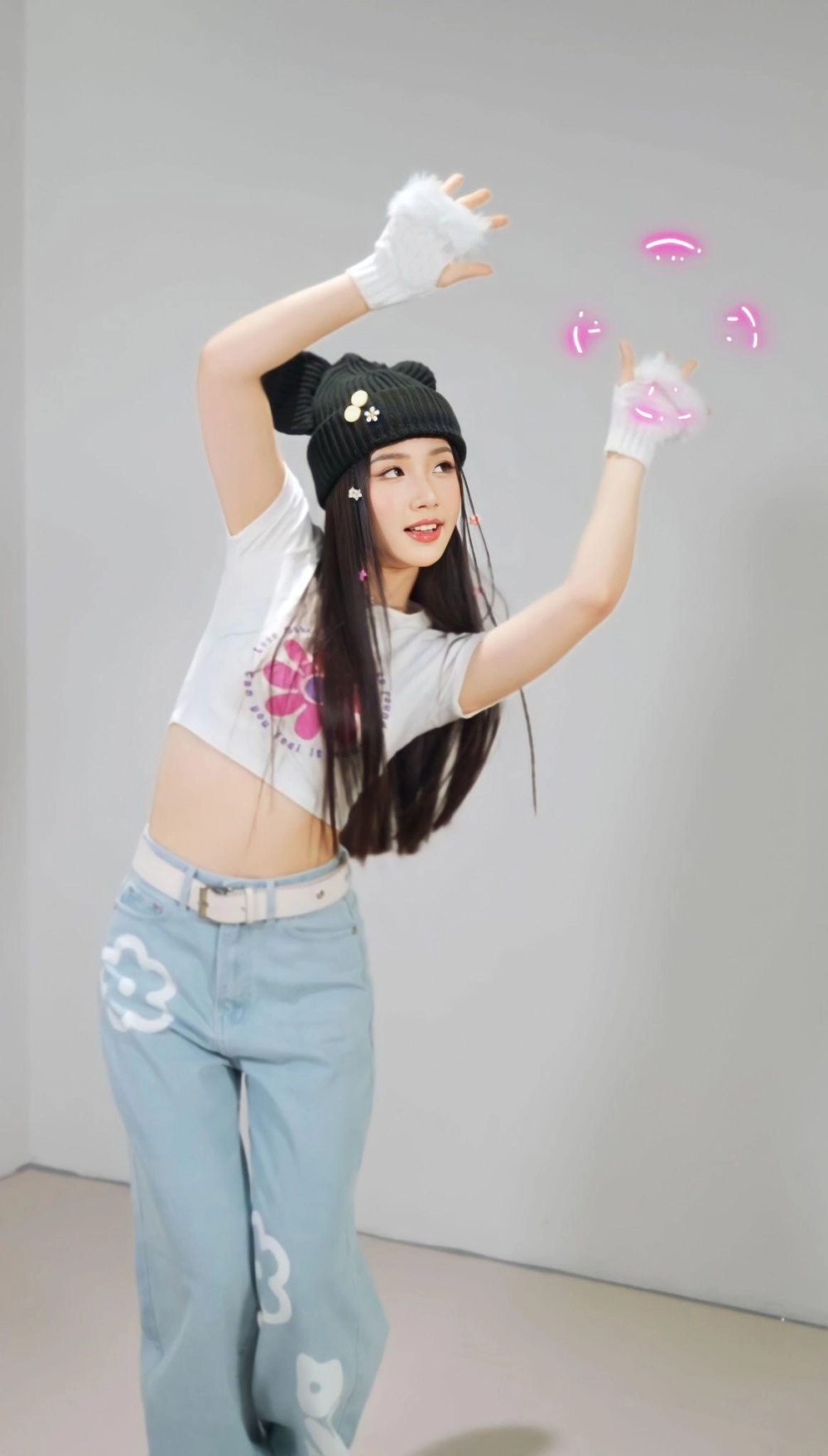 Phong cách mới nhất của AMEE 2025