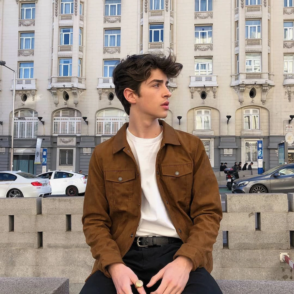 Một avatar nam ngầu anime boy