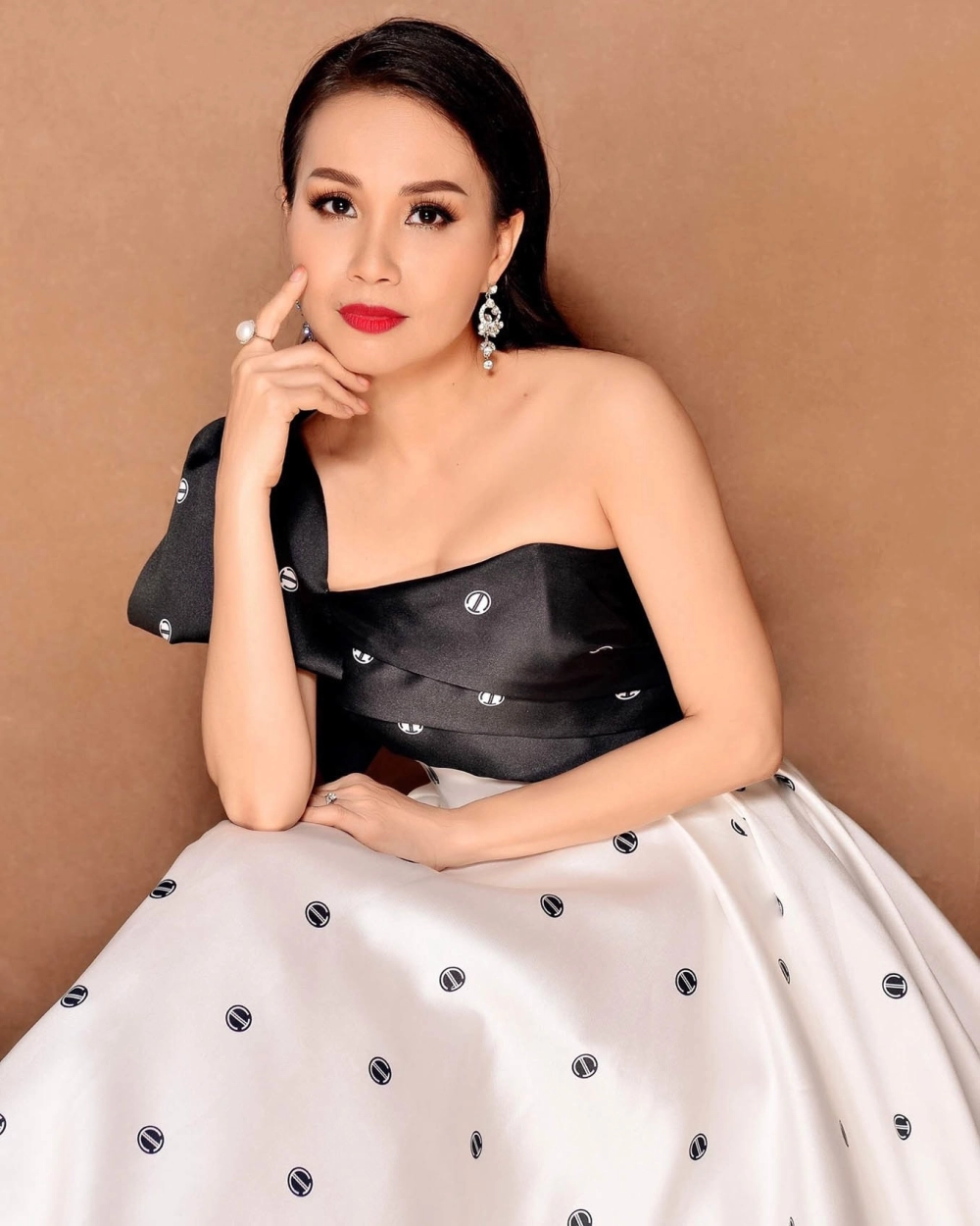 Lời bài hát Cẩm Ly Thương Nhau Lý Tơ Hồng