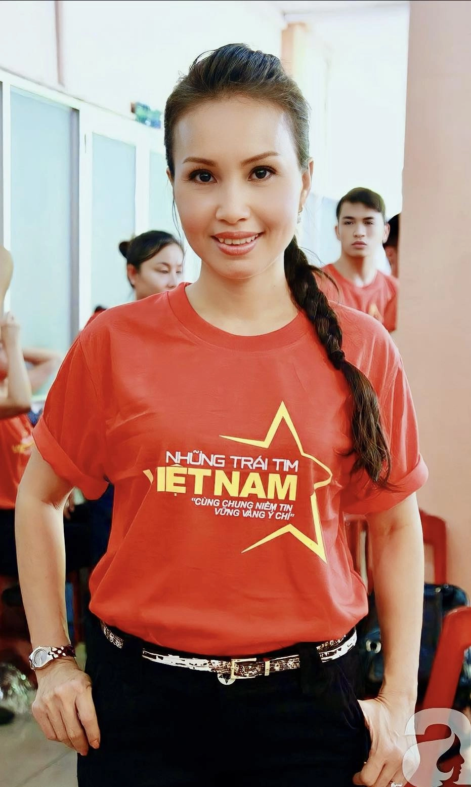 Hình ảnh bìa album Cẩm Ly ghi dấu ấn