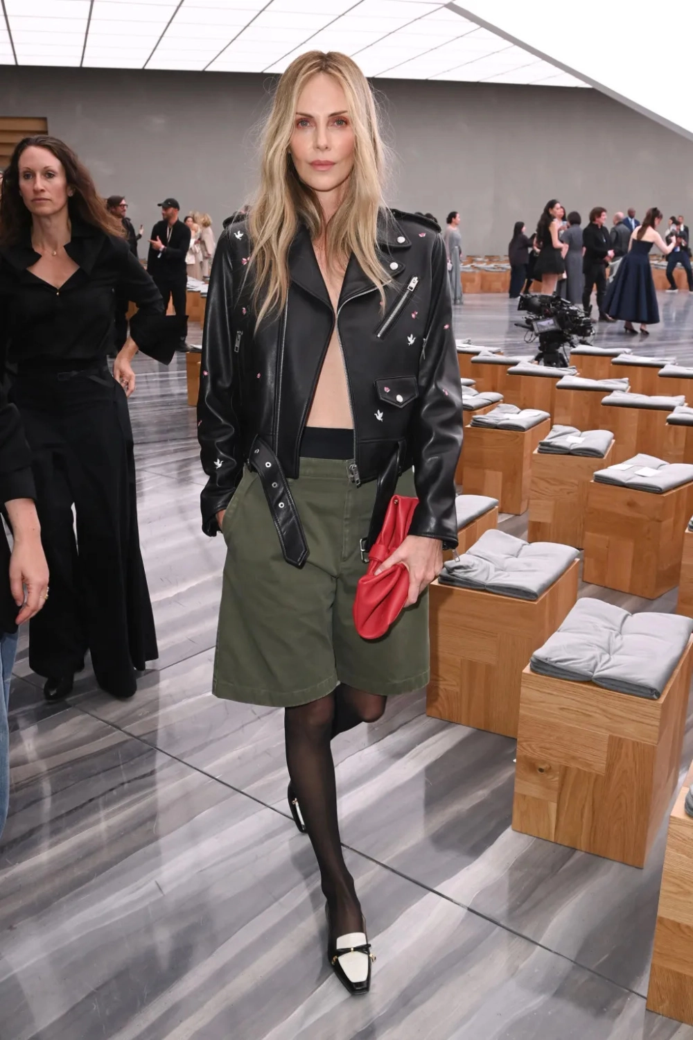 Những cảnh hành động trong Charlize Theron Atomic Blonde