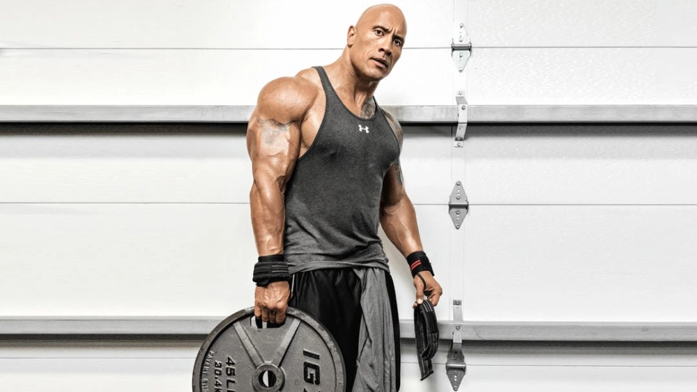 Huyền thoại sống của làng đô vật The Rock WWE