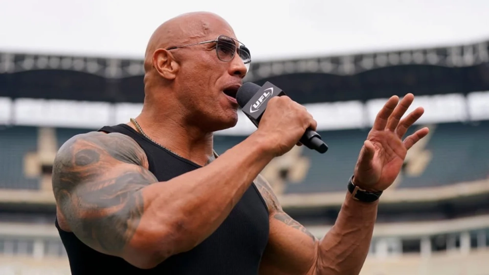 Vai diễn Luke Hobbs trong The Rock Fast and Furious