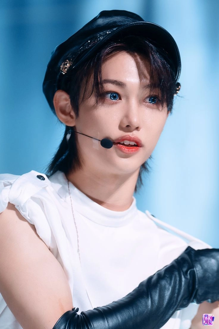 Sự tương phản của felix deep voice