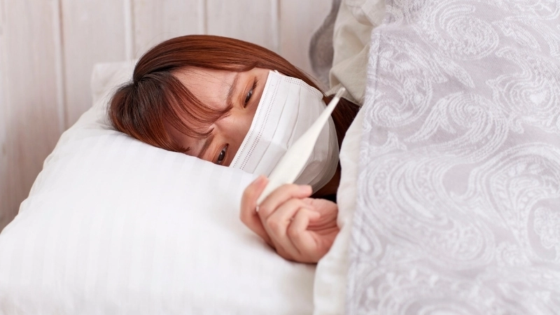 Hình ảnh nốt sốt xuất huyết điển hình trên cánh tay người bệnh giúp chẩn đoán sớm.