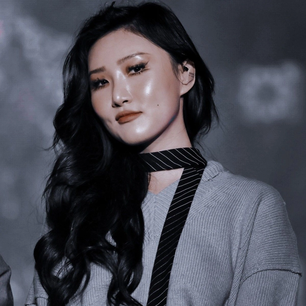 Vũ đạo ấn tượng trong Hwasa Twit