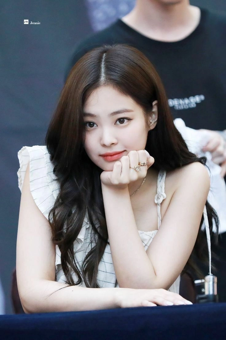 Phong cách jennie định hình xu hướng