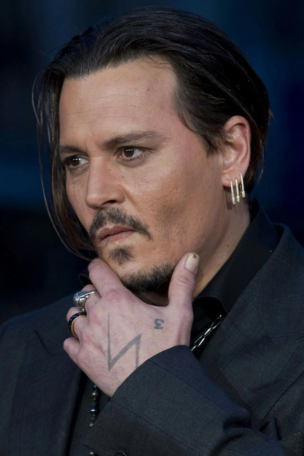 Những hình ảnh tại phiên tòa johnny depp amber heard