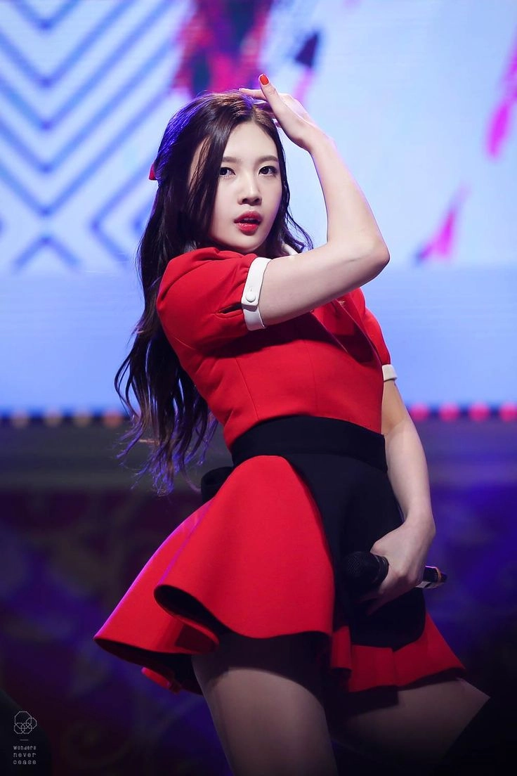 Vẻ đẹp trong trẻo của park sooyoung