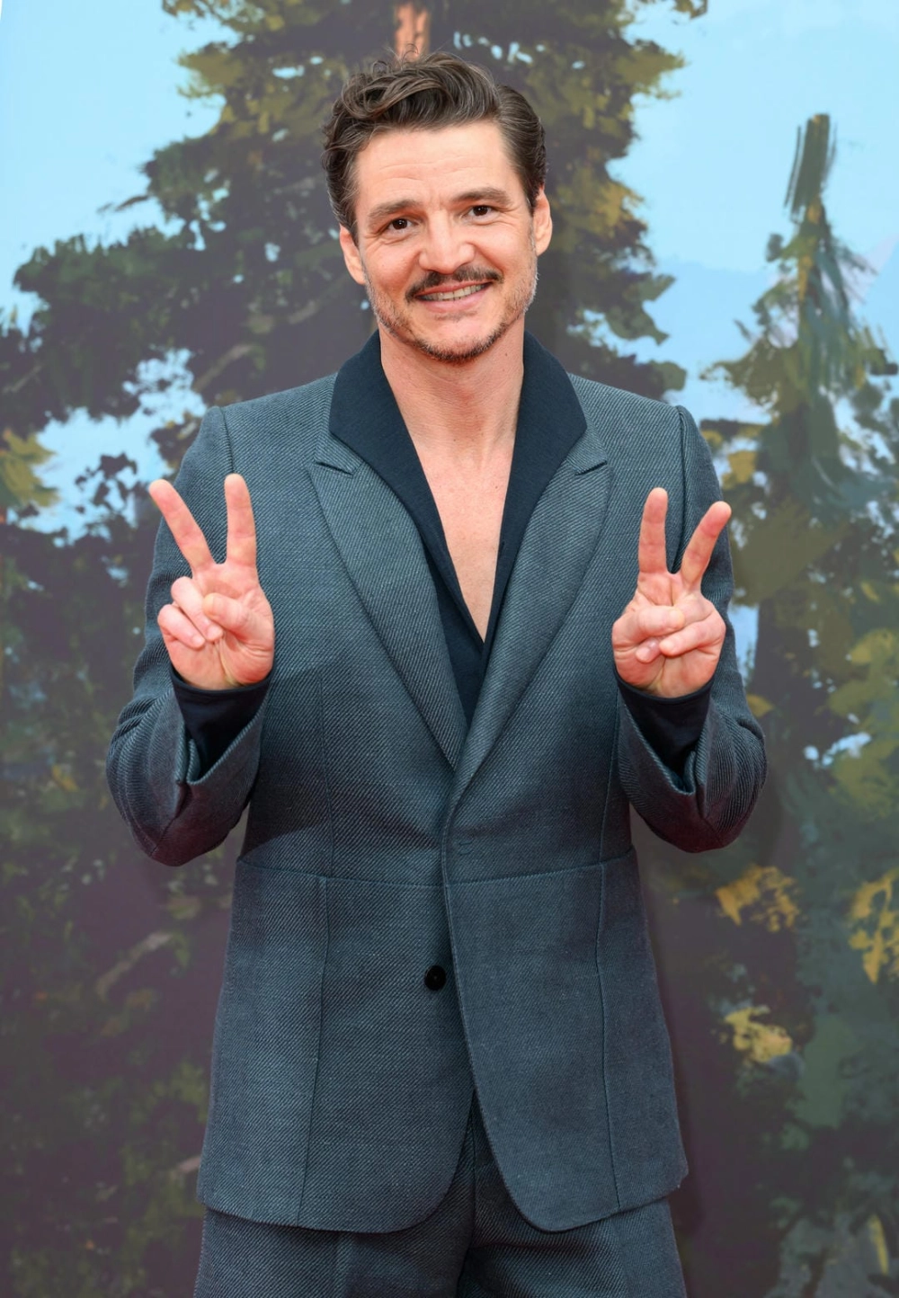 Cập nhật Pedro Pascal Instagram