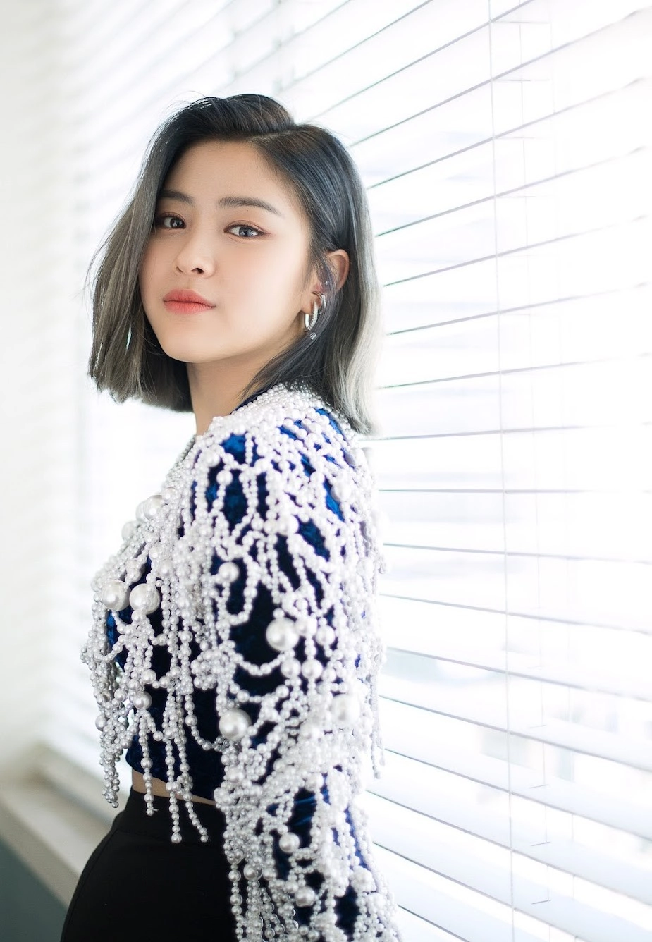 Vẻ đẹp của Ryujin tóc ngắn