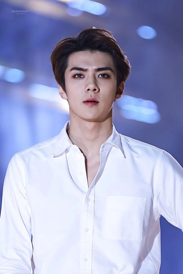 Góc nghiêng thần thánh của Oh Sehun