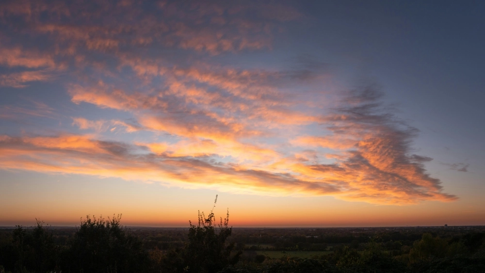 Tải về miễn phí kho ảnh nền hoàng hôn đẹp chất lượng cao cho mọi thiết bị.