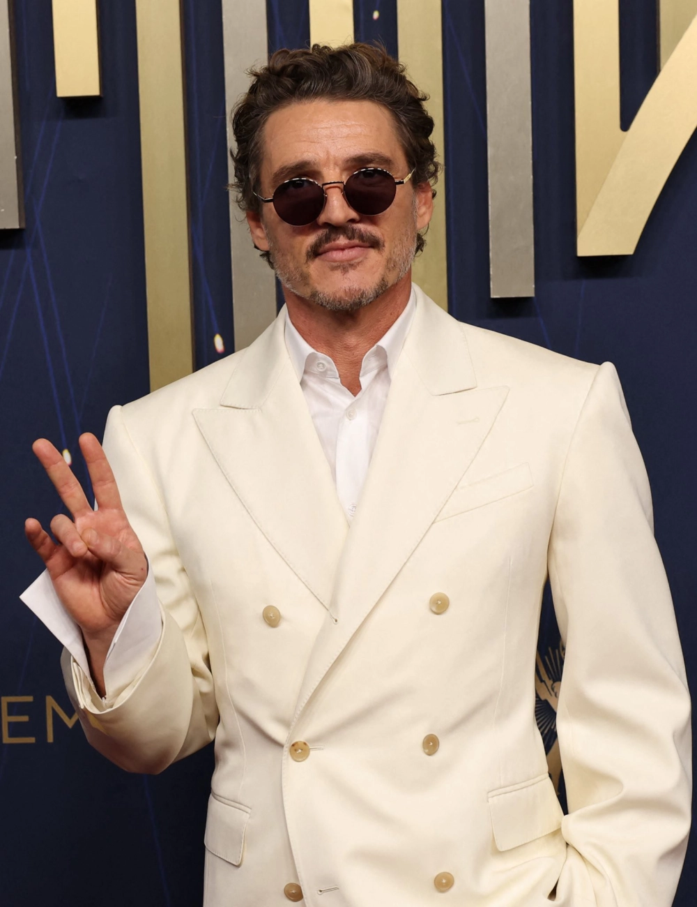 Giải đáp thắc mắc của người hâm mộ về việc liệu pedro pascal wife là ai.